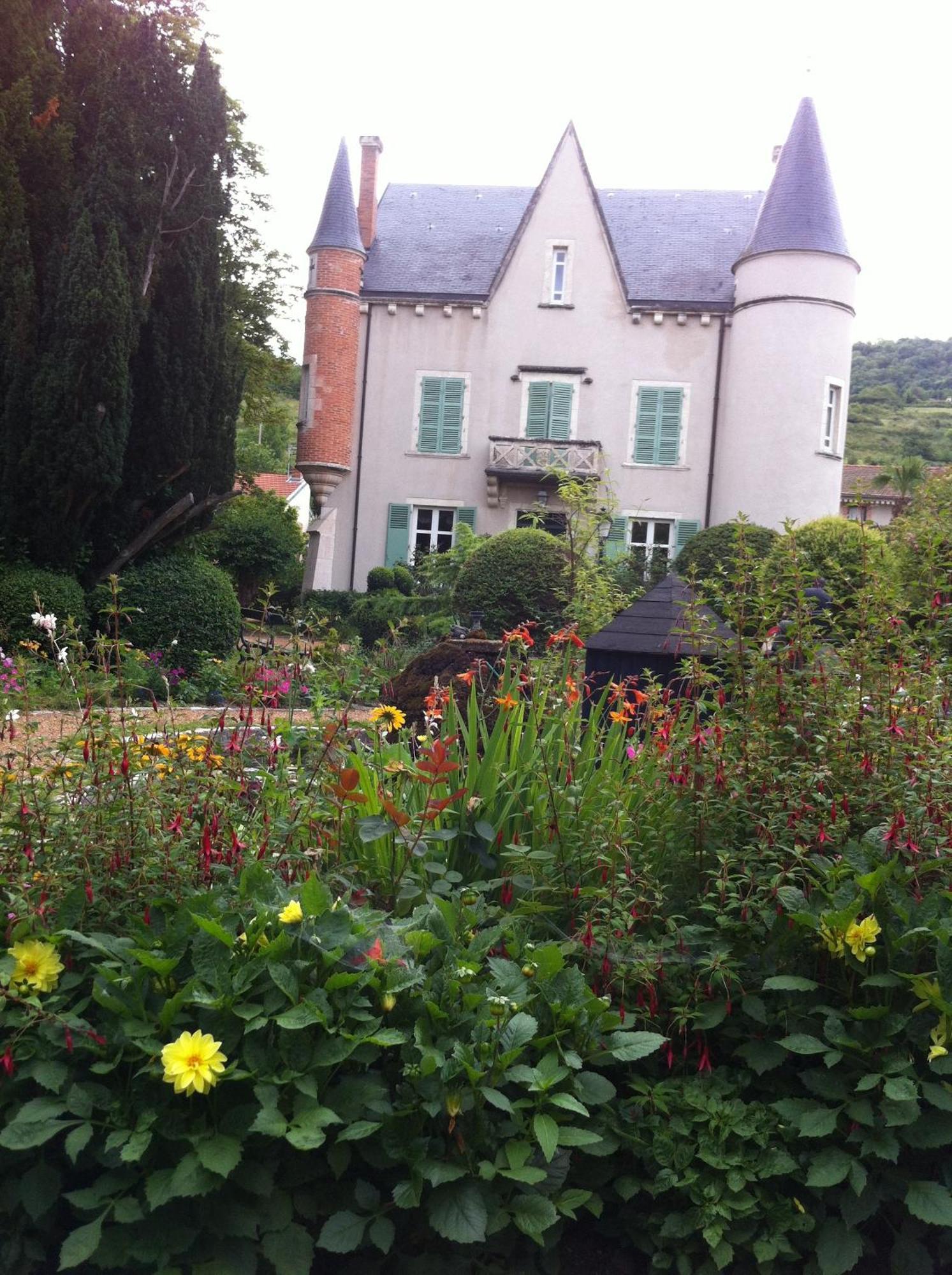 Bed and Breakfast Au Fond De La Cour Veyre-Monton Exterior foto